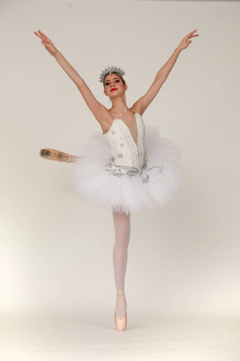 island dance3 768x1151